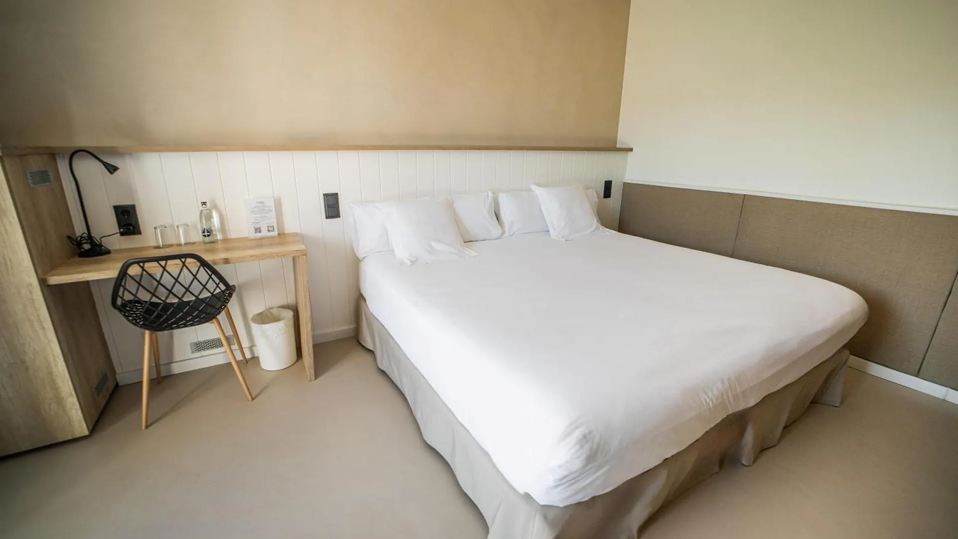 Aparthotel Solifemar Castelldefels 2*,  Spain
